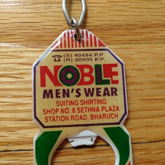 Vintage Keychain Bottle Opener Noble Men's Wear Mumbai Suiting & Shirting INDIA - Picture 3 of 9
